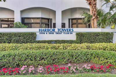 2004 - 3598 Yacht Club Dr, Condo with 2 bedrooms, 2 bathrooms and null parking in Aventura FL | Image 3