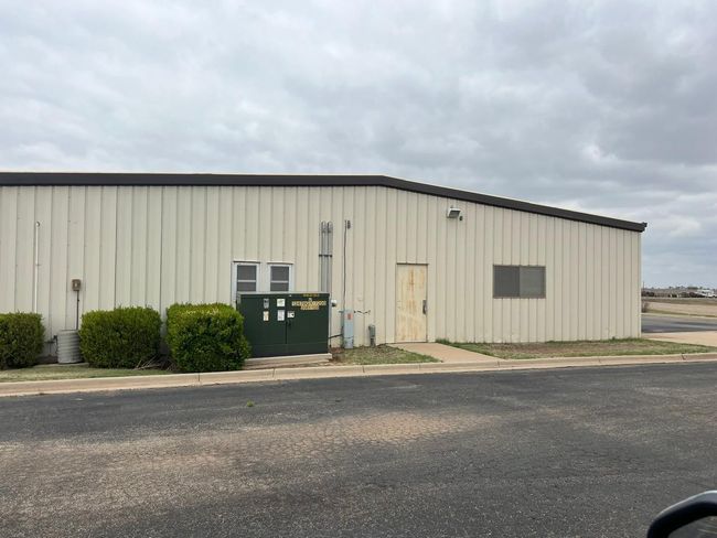 702 Matador Hwy, Home with 0 bedrooms, 0 bathrooms and null parking in Floydada TX | Image 31