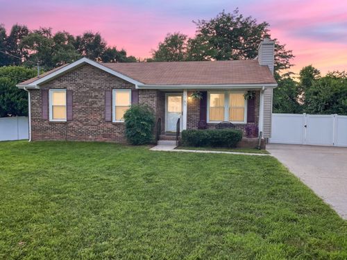 578 Donna Dr, Clarksville, TN, 37042-6041 | Card Image