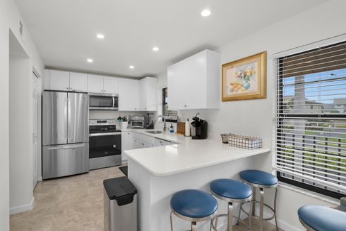 b2-915 Panama Ct, Marco Island, FL, 34145-6226 | Card Image