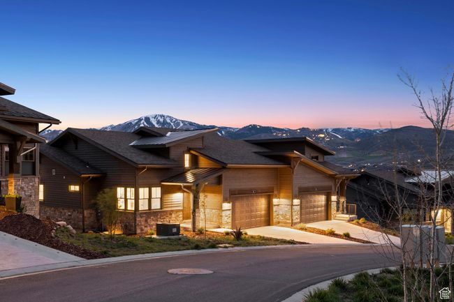 442 E Overlook Loop, Townhouse with 4 bedrooms, 5 bathrooms and 2 parking in Hideout UT | Image 60