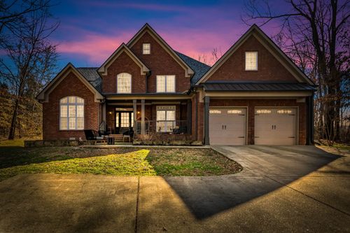 208 Scenic Dr, Dickson, TN, 37055-3335 | Card Image