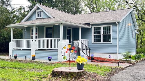 3343 Lawnview Ave, Lowellville, OH, 44436-9717 | Card Image