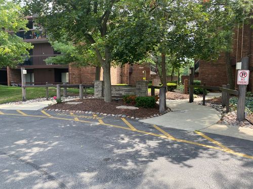 apt-g3-14505 Central Ct, Oak Forest, IL, 60452-1035 | Card Image