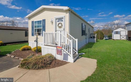 154 Hillside Ct, NORTH WALES, PA, 19454-1135 | Card Image