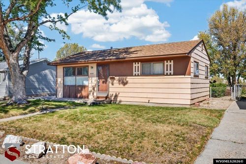 2654 Coulter Dr, Casper, WY, 82604-3140 | Card Image