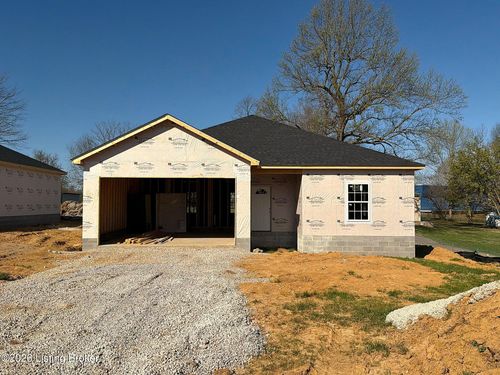 333B 1st St, Vine Grove, KY, 40175-1137 | Card Image
