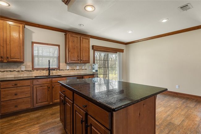 200 Private Road 5825 A, House other with 3 bedrooms, 2 bathrooms and null parking in Groesbeck TX | Image 8