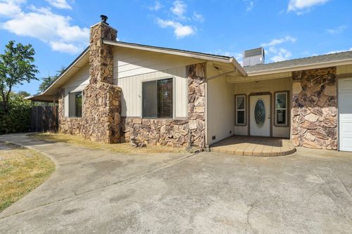 3327 El Camino Dr, Cottonwood, CA, 96022-9263 | Card Image