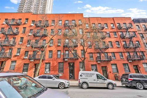 2a-211 E 88th St, New York, NY, 10128-3361 | Card Image