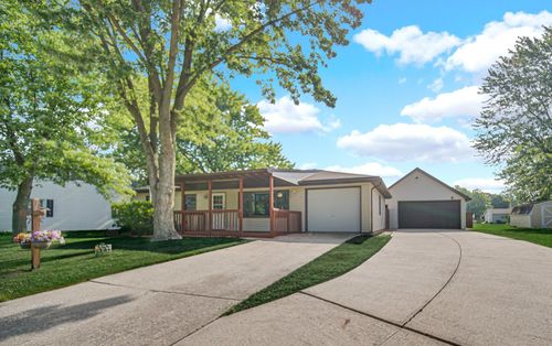 12215 Tompkins Pl, Crown Point, IN, 46307-8738 | Card Image