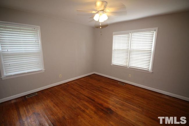 Photo #8 | Image 8