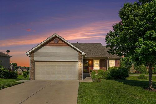 14256 Oakland Ct, Grandview, MO, 64030-2251 | Card Image