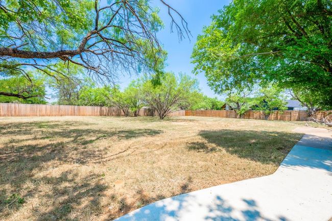 106 W Heron Dr, House other with 4 bedrooms, 3 bathrooms and null parking in Highland Haven TX | Image 16