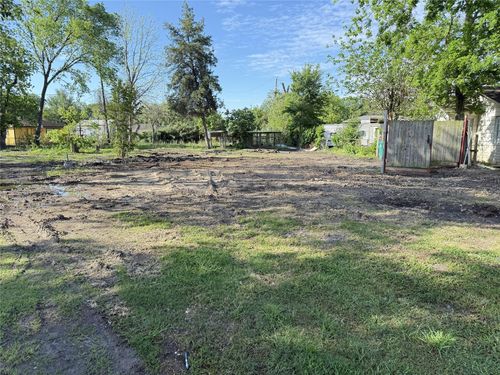 1616 Red Bluff Ct, Pasadena, TX, 77506-2711 | Card Image