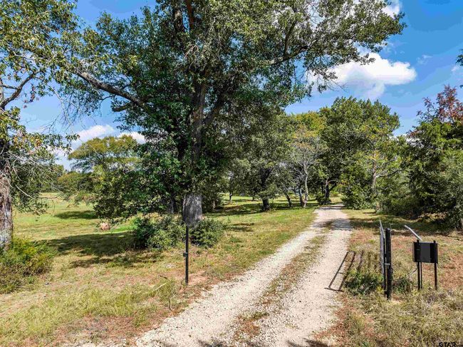 6470 State Highway 110, Home with 2 bedrooms, 2 bathrooms and null parking in Tyler TX | Image 4