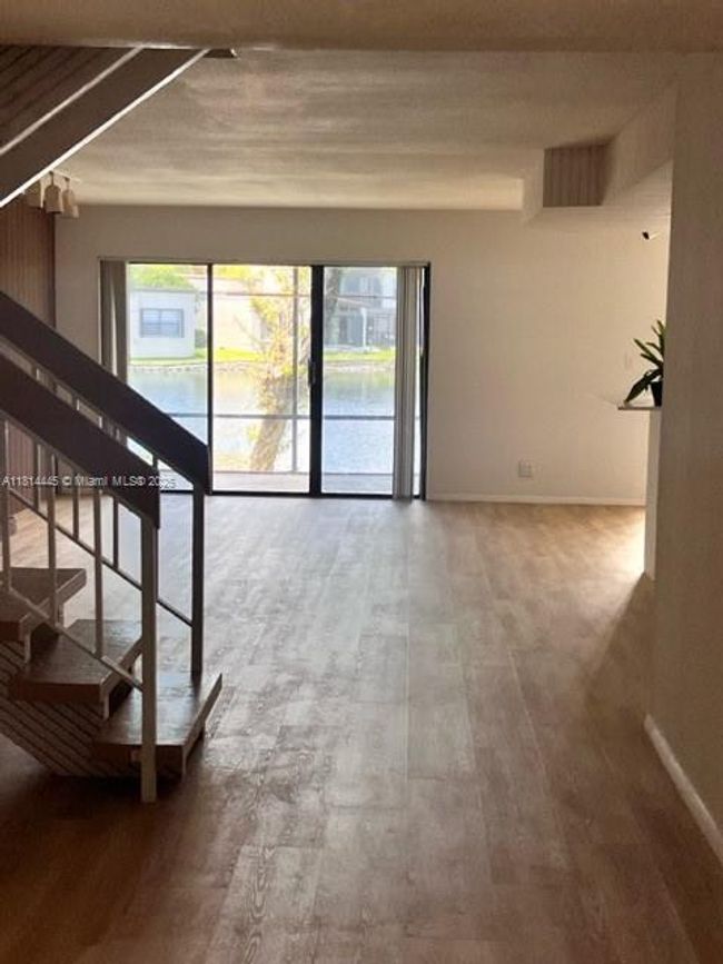 APT-511 - 958 Mockingbird Ln, Condo with 3 bedrooms, 3 bathrooms and null parking in Plantation FL | Image 28