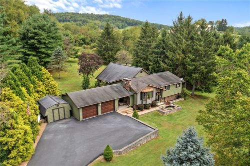 3212 Old Mcclellandtown Rd, Mc Clellandtown, PA, 15458-1408 | Card Image