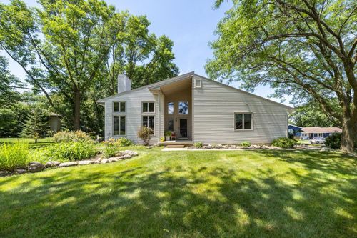 500 Fairway Ct N, Stewartville, MN, 55976-1545 | Card Image