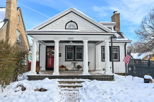 2804 N Grant Blvd, Milwaukee, WI, 53210-2424 | Card Image