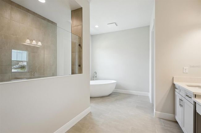 14523 Swiss Bridge Dr, House other with 4 bedrooms, 3 bathrooms and null parking in Lithia FL | Image 7