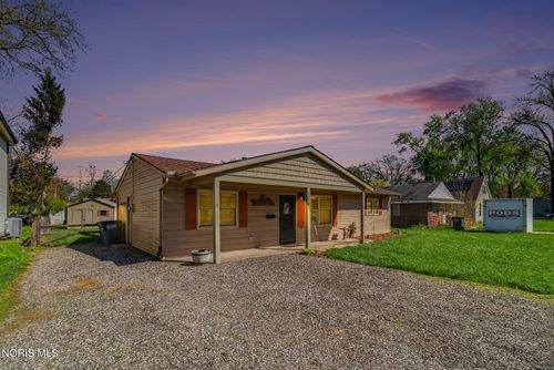 216 Bonaparte Dr, Toledo, OH, 43615-9012 | Card Image