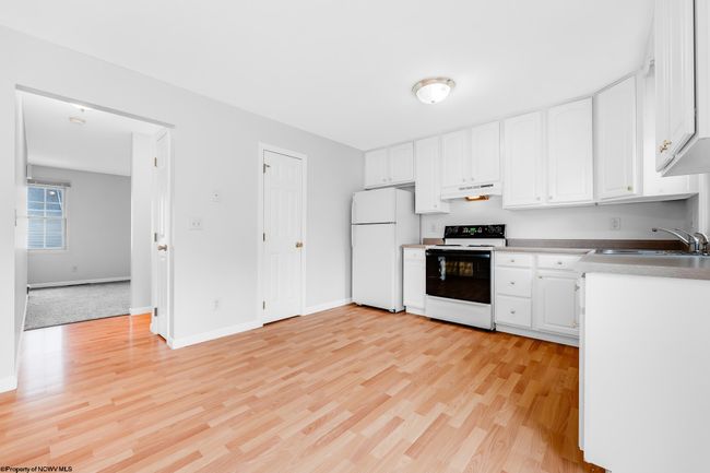 APT-4 - 1339 Riddle Ave, Townhouse with 2 bedrooms, 3 bathrooms and 3 parking in Morgantown WV | Image 9