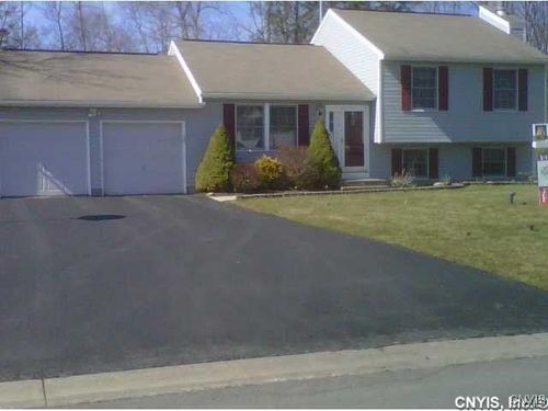 9578 Clarecastle Path, Brewerton, NY, 13029-9558 | Card Image
