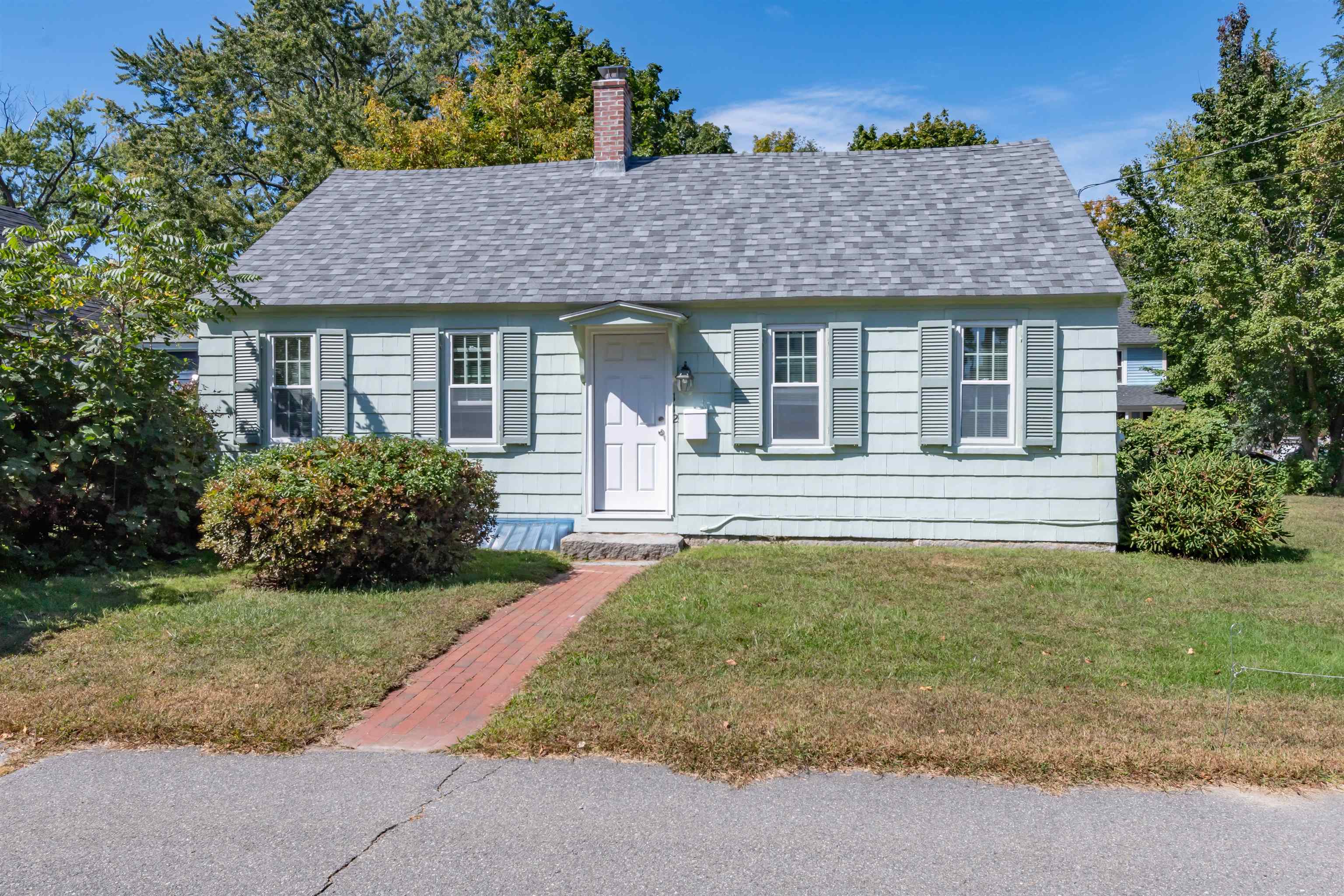 Warren St, Concord, NH 03301