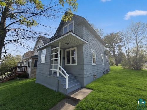 1127 N 46th Ave E, Duluth, MN, 55804-1503 | Card Image
