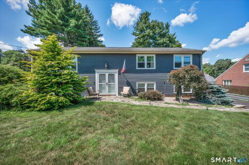 25 Spruce St, Meriden, CT, 06451-2614 | Card Image
