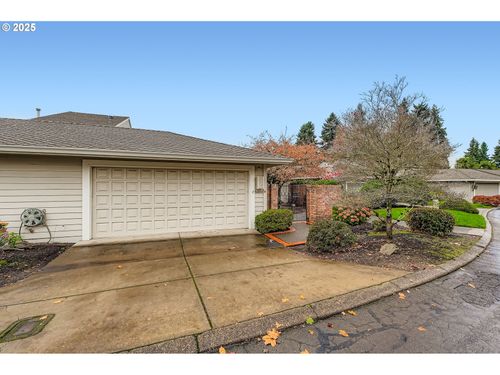 32655 Sw Lake Point Ct, Wilsonville, OR, 97070-6437 | Card Image