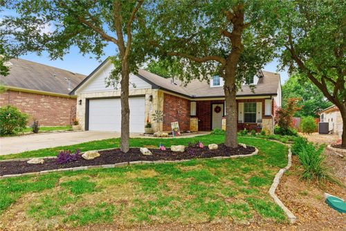 180 Mystic Shadow Ln, Buda, TX, 78610-2789 | Card Image