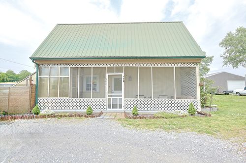 582 Cerulean Rd, Cadiz, KY, 42211-9659 | Card Image