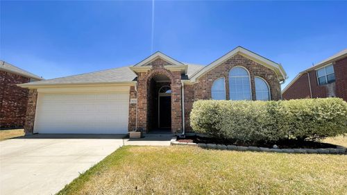 8210 Mossberg Dr, Arlington, TX, 76002-5706 | Card Image