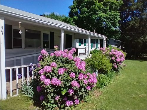 37 Friendly Way, East Fishkill, NY, 12533-7447 | Card Image