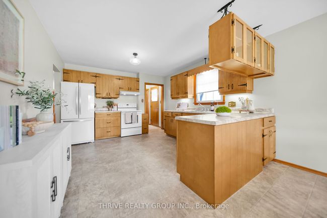 4036 Elgin Rd, House other with 3 bedrooms, 2 bathrooms and 8 parking in Mossley ON | Image 11