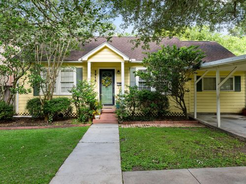 2918 Avenue I, Bay City, TX, 77414-6630 | Card Image