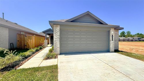 555 Belle Springs Ln, Conroe, TX, 77301-2591 | Card Image