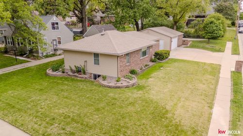 3555 Sewell St, Lincoln, NE, 68506-6030 | Card Image