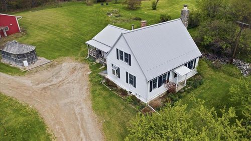 2154 Route 7, Pownal, VT, 05261-9658 | Card Image