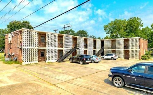 1600 Brentwood Dr, Pine Bluff, AR, 71601-6834 | Card Image