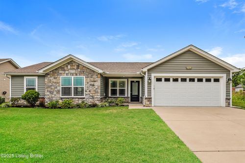 6106 Larkgrove Dr, Louisville, KY, 40229-2920 | Card Image