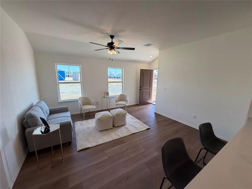 304 Aaran Way, Yukon, OK, 73099 | Card Image