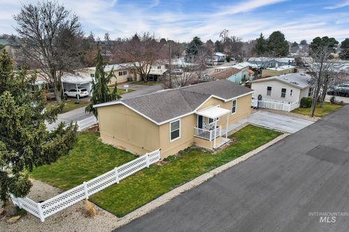 8483 W Irving Ln, Boise, ID, 83704-9662 | Card Image