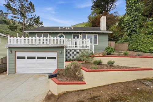 730 Fern Ave, Pacifica, CA, 94044-3125 | Card Image