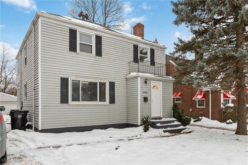 16402 Cloverside Ave, Cleveland, OH, 44128-2120 | Card Image