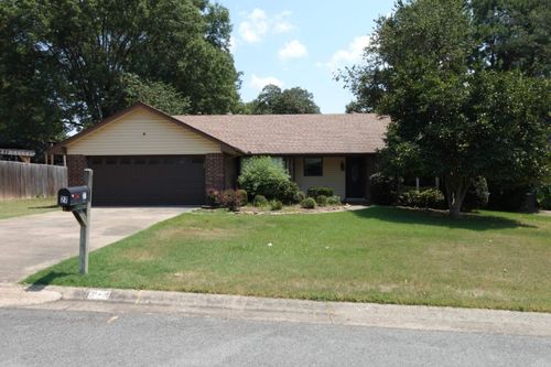 27 Kensington Dr, Conway, AR, 72034-7227 | Card Image