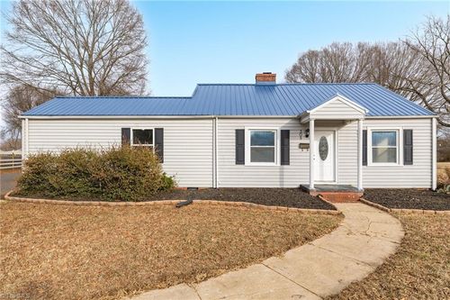308 Cedar St, Eden, NC, 27288-5504 | Card Image