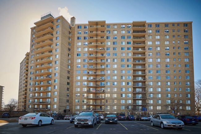 APT-1704 - 7033 N Kedzie Ave, Condo with 2 bedrooms, 2 bathrooms and 2 parking in Chicago IL | Image 27